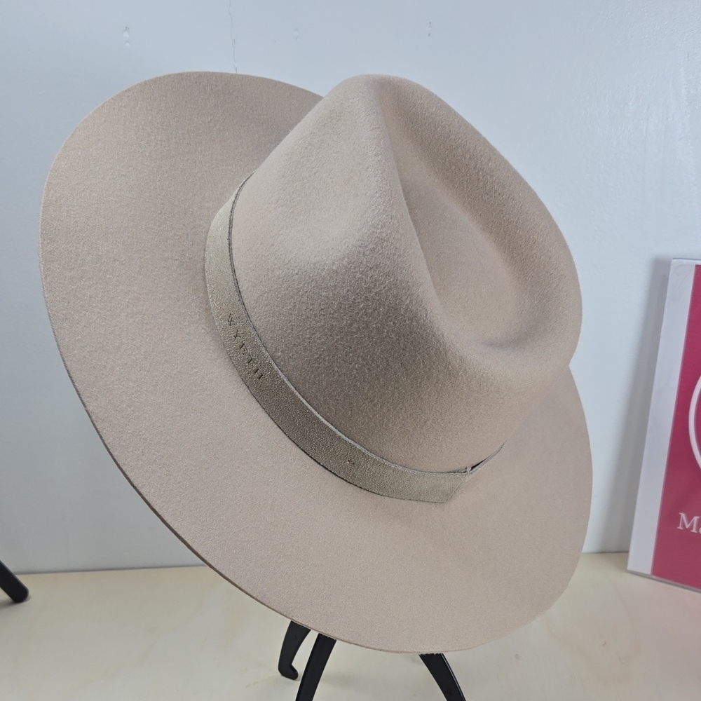 WYETH Elegant Beige Fedora Hat